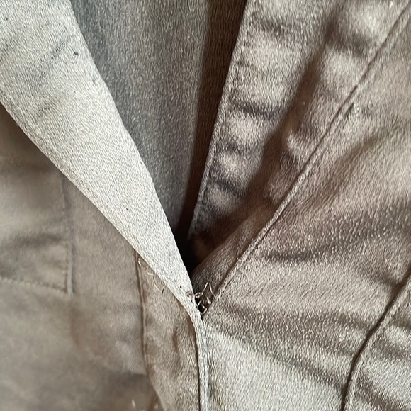 H&M Women’s Olive Green Blouse - Picture 4 of 4